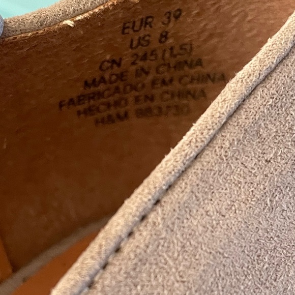 H&M Gray Faux Suede Block Heel Shoes Women’s Size 39 8 US - Picture 2 of 6